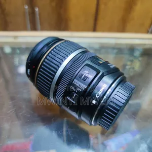 Canon Ef-S 17-85mm F/4-5.6 Is Usm
