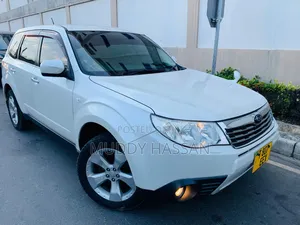 Subaru Forester 2010 White