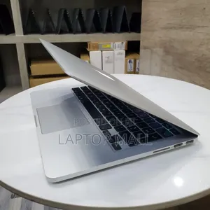 Laptop Apple MacBook Pro 2015 16GB Intel Core I5 SSD 512GB