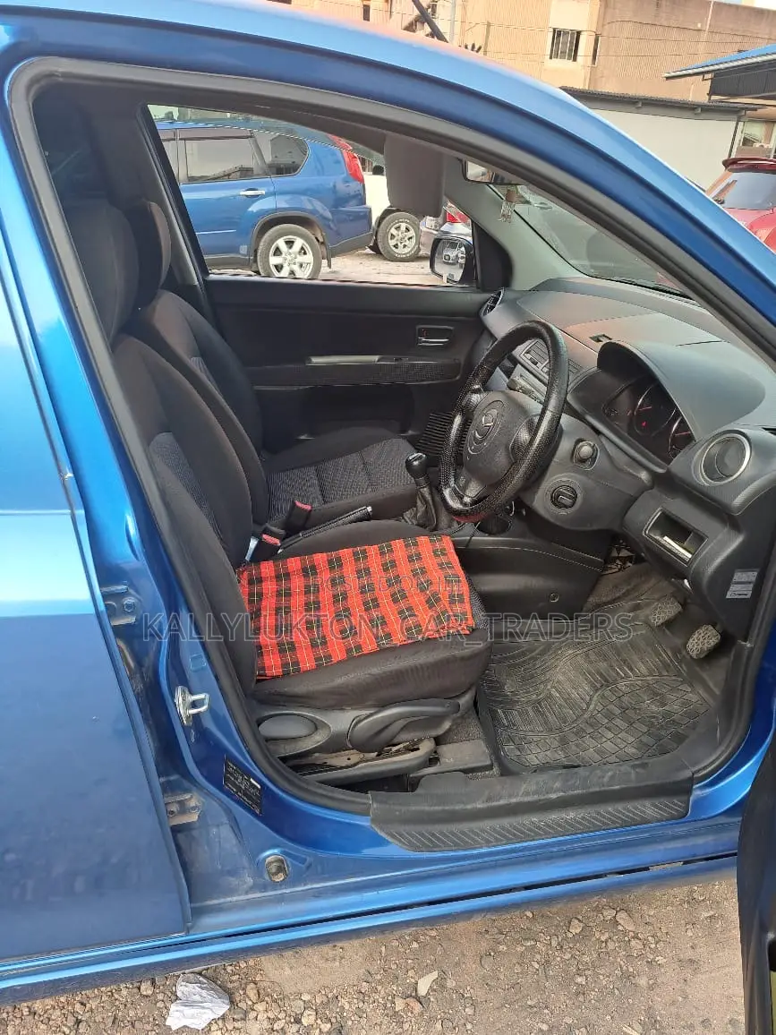 Mazda Demio 2010 Blue