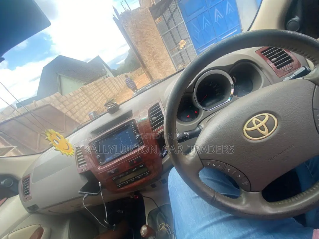 Toyota Fortuner 2007 Gray