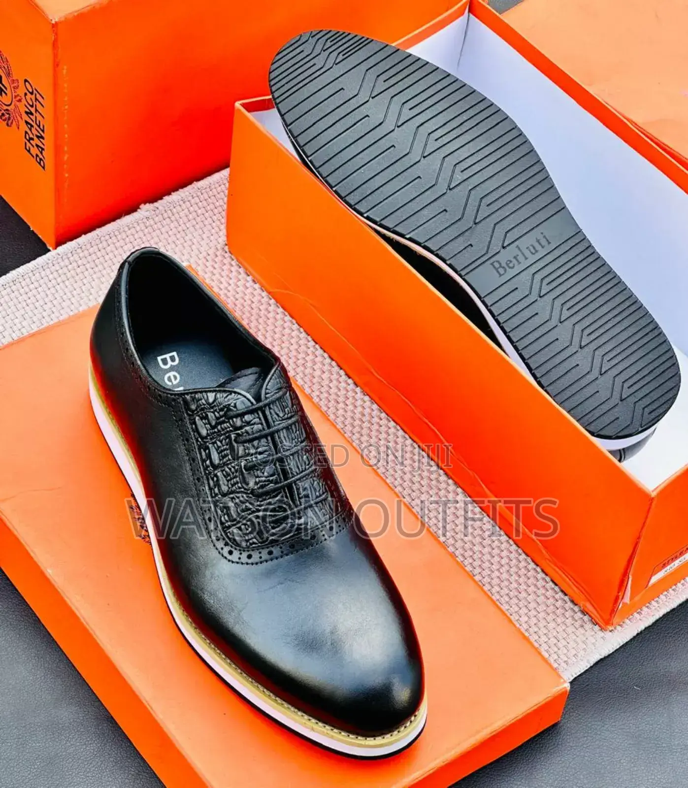 Viatu Vya Ngozi Vya Berluti Na Clarks