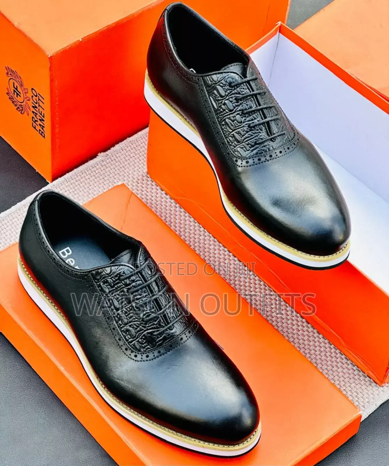 Viatu Vya Ngozi Vya Berluti Na Clarks