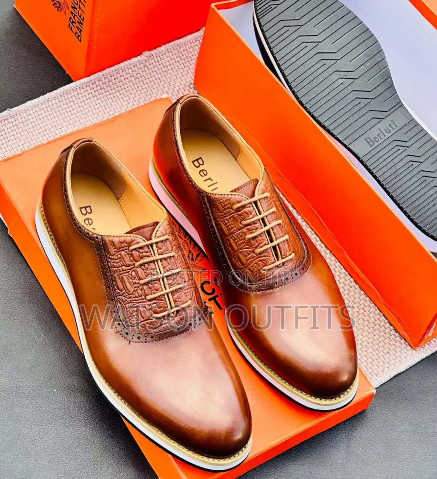 Viatu Vya Ngozi Vya Berluti Na Clarks