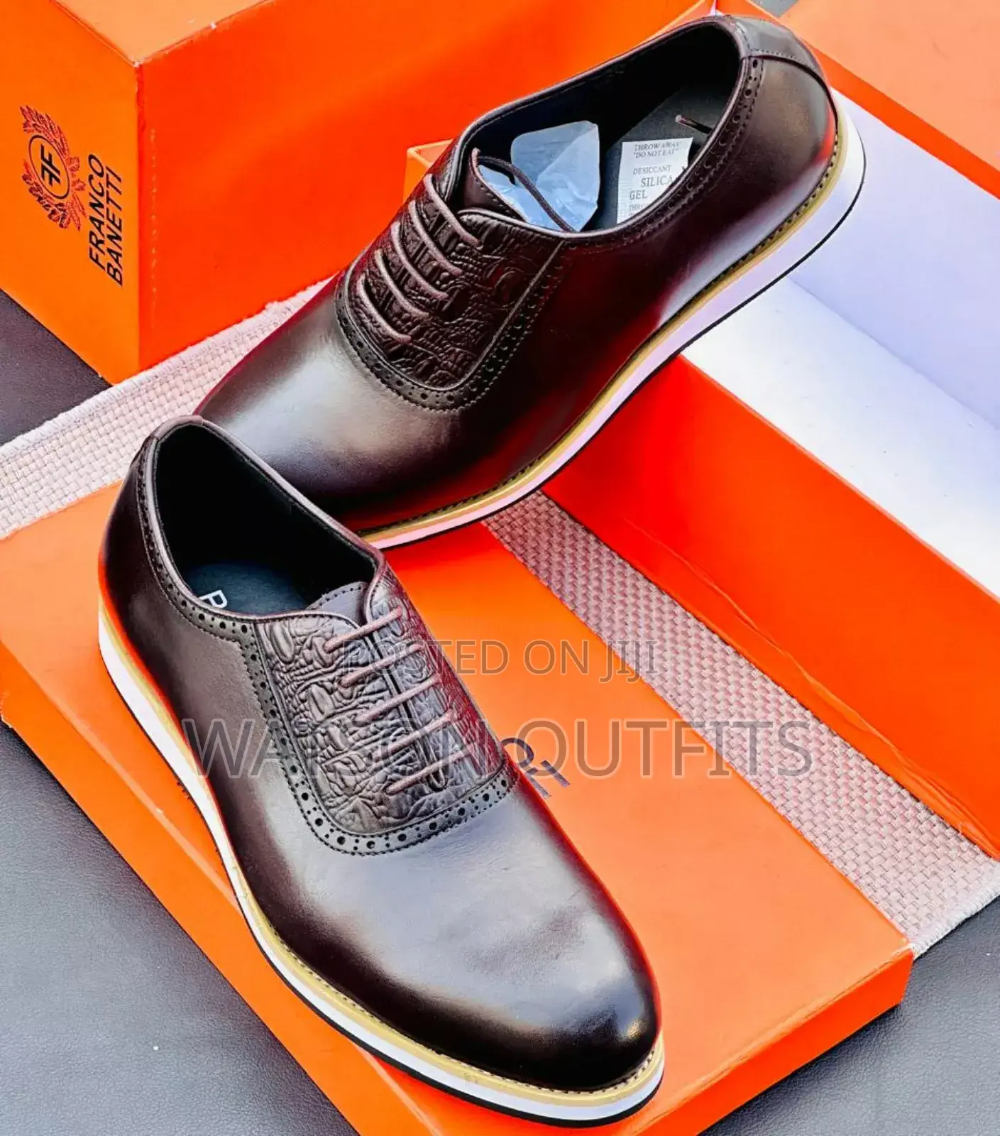 Viatu Vya Ngozi Vya Berluti Na Clarks