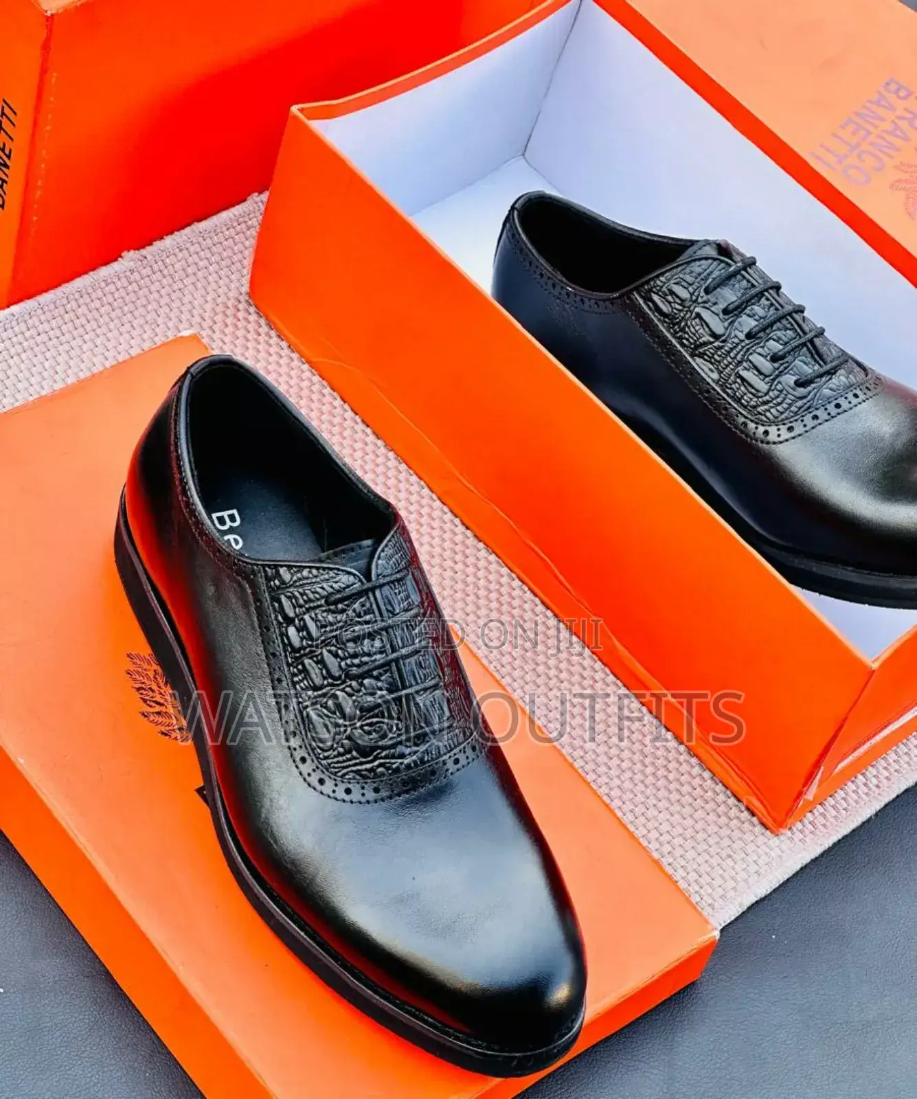 Viatu Vya Ngozi Vya Berluti Na Clarks