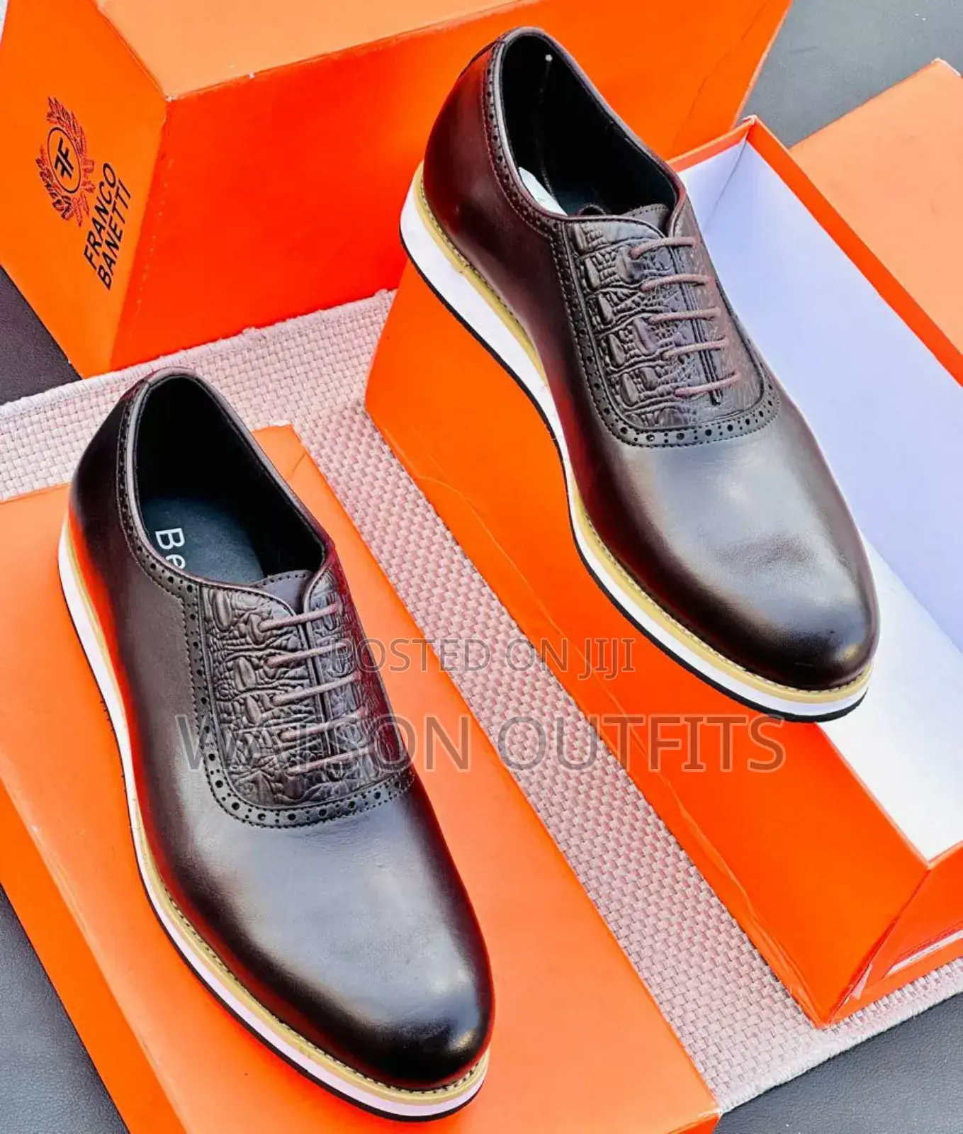 Viatu Vya Ngozi Vya Berluti Na Clarks