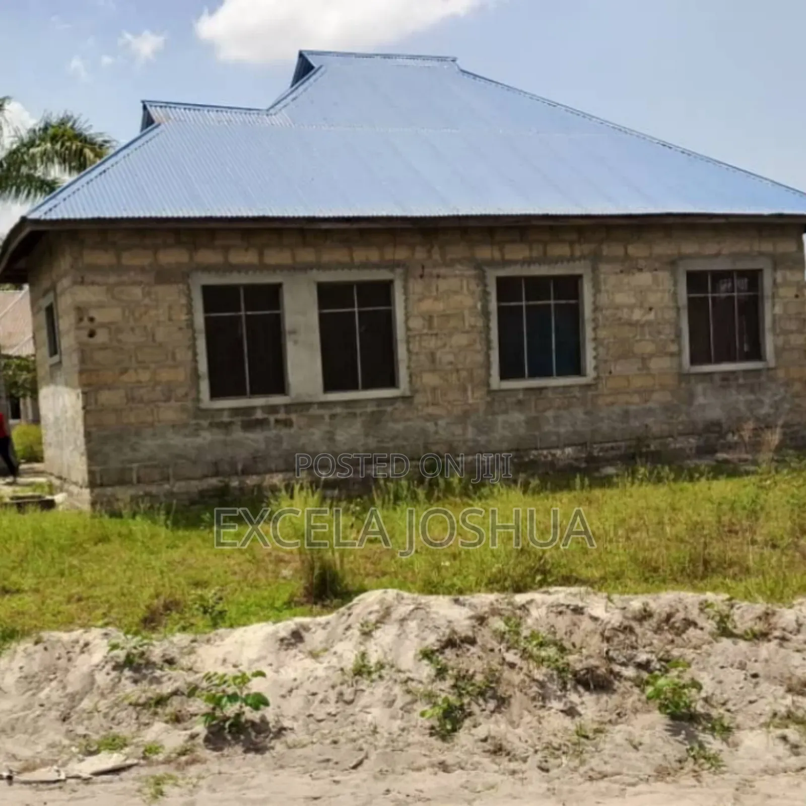 4bdrm House in Mbondole Msongola for sale