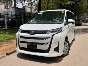 Toyota Noah 2023 White