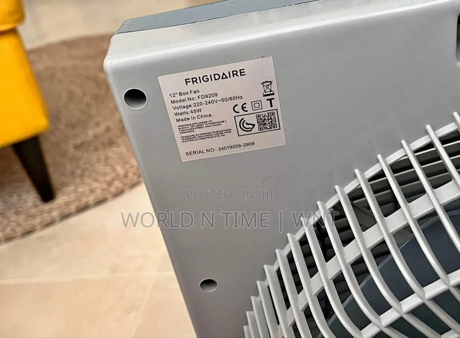 Frigidaire Box Fan, 12 Inches, White/Gray - Fd9209