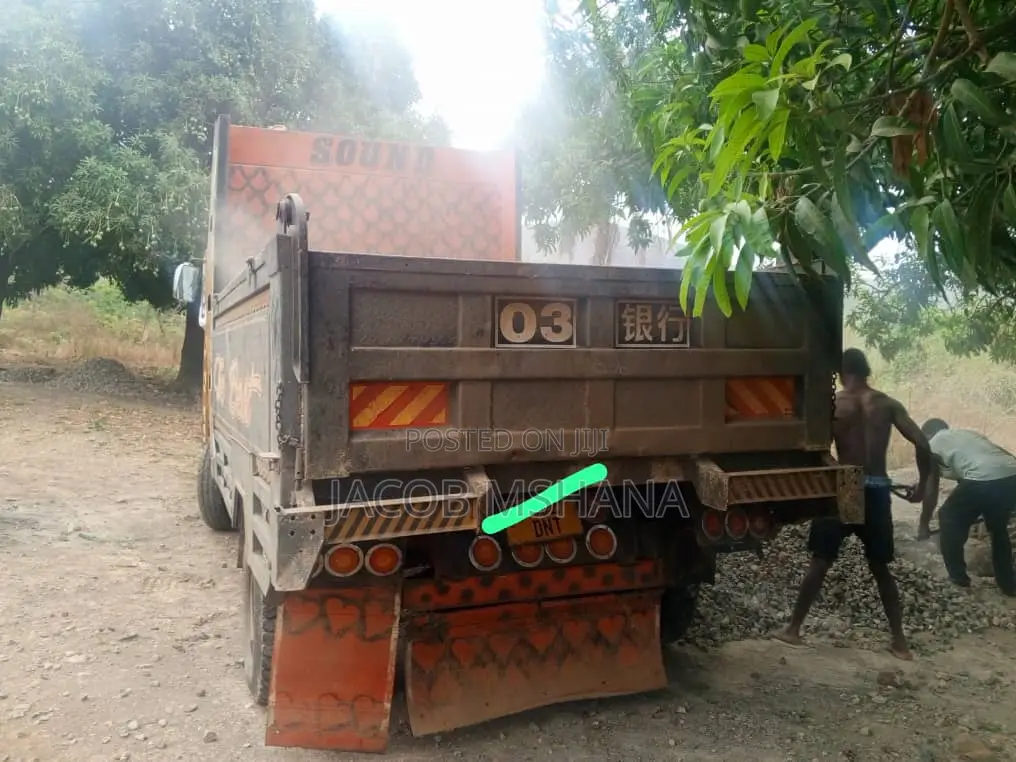 Fuso Tipa Engine 17