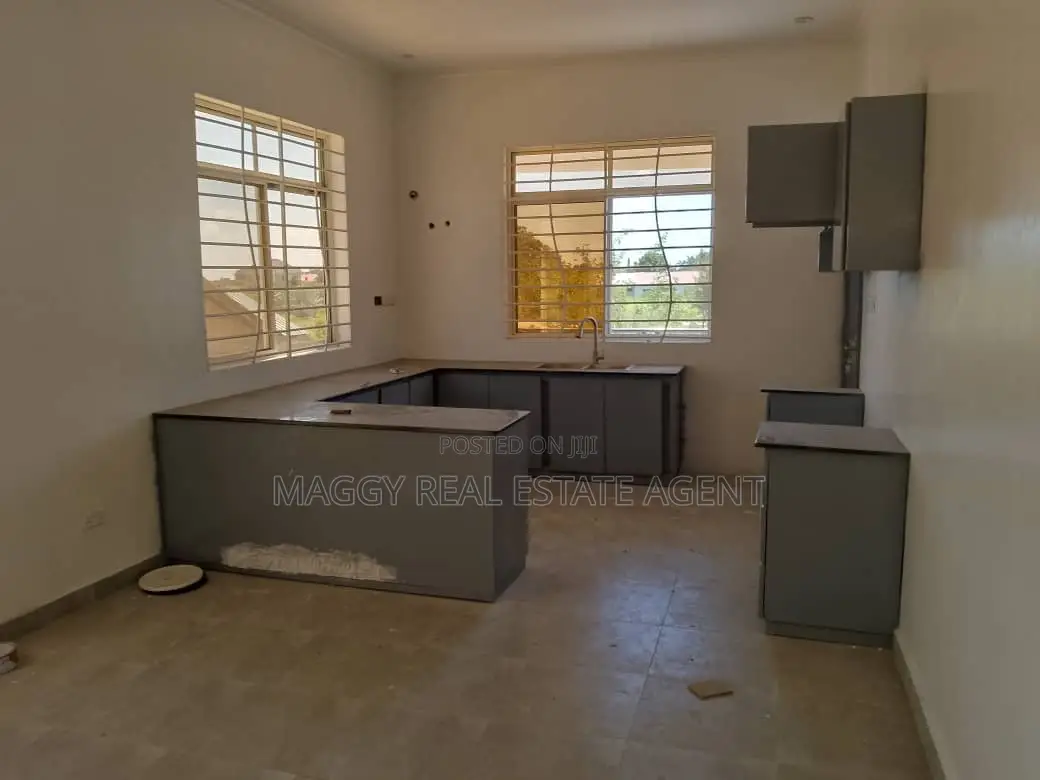 3bdrm Apartment in Mabwe Pande, Bunju for rent