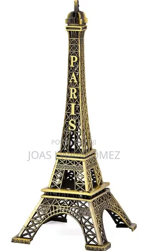 Eifel Tower Statue Decor