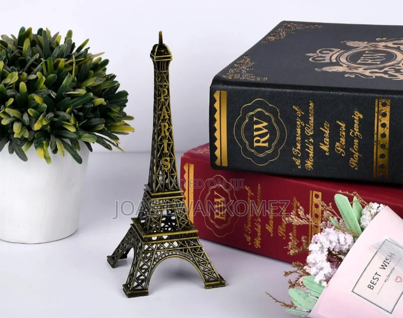 Eifel Tower Statue Decor