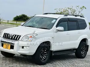 Toyota Land Cruiser Prado 2007 White