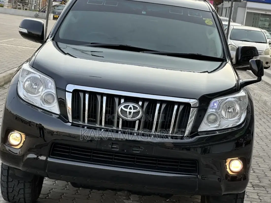 Toyota Land Cruiser Prado 2012 Black