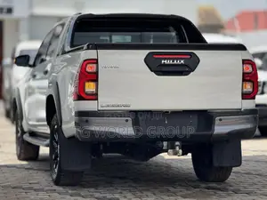 Toyota Hilux 2.8 Diesel 2020 White