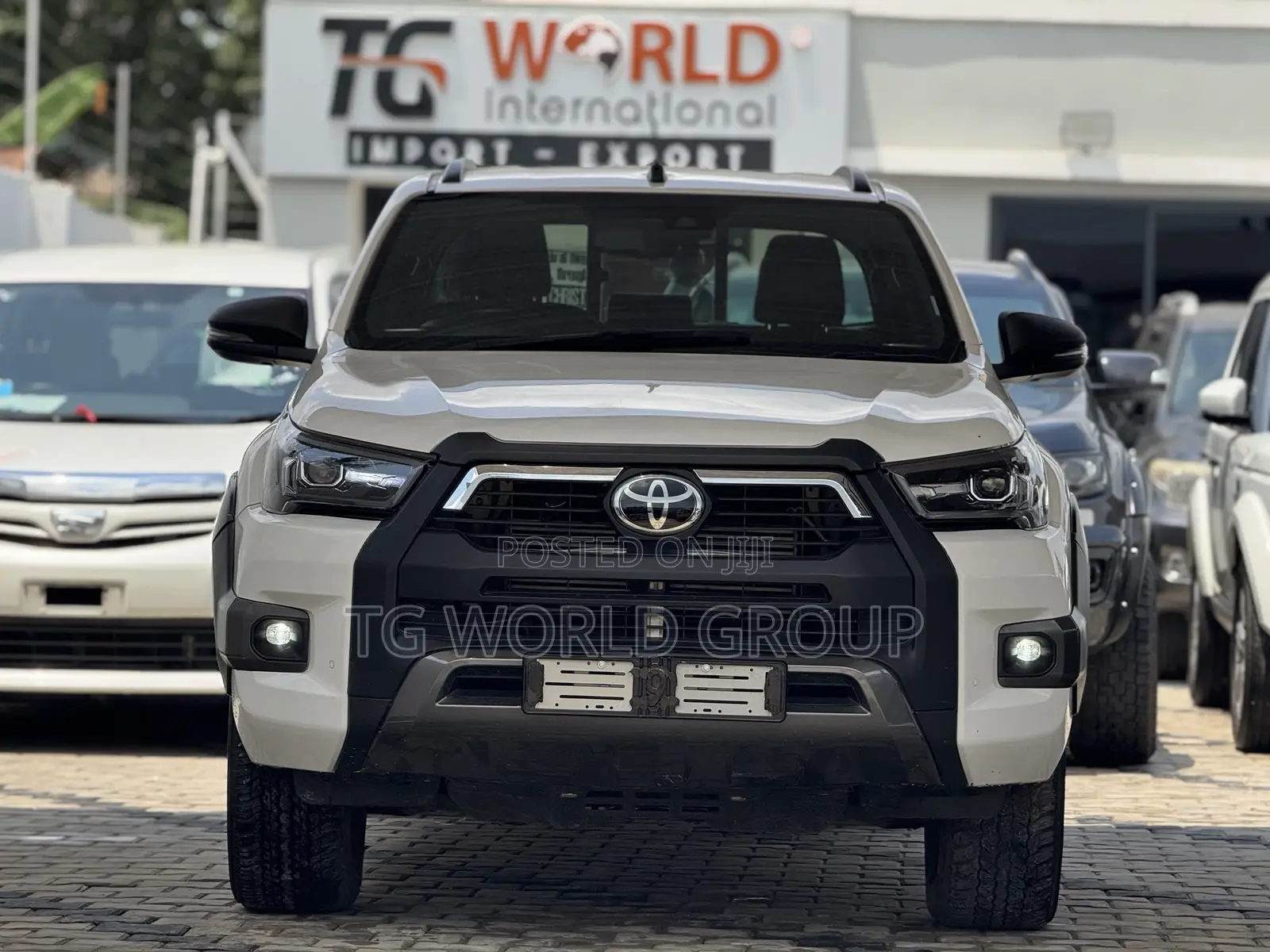 Toyota Hilux 2.8 Diesel 2020 White