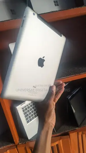 Apple iPad 3 Wi-Fi + Cellular 32 GB White