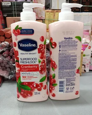 VASELINE Superfood Freshlock Lotion.(Chakula Ya Ngozi)