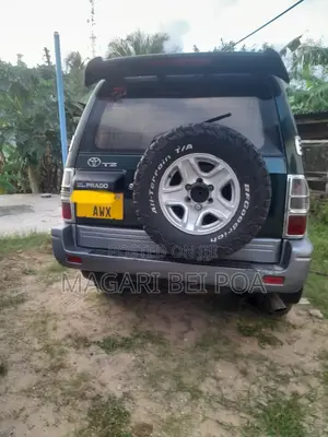 Toyota Land Cruiser Prado 2001 Green