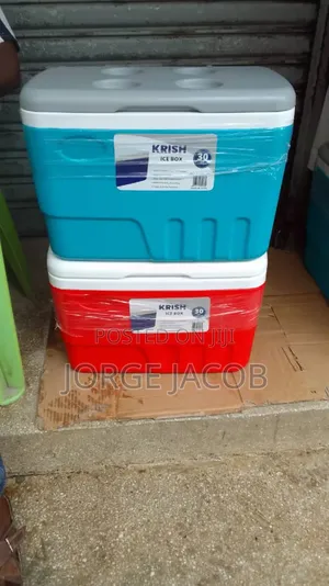 30 Litres Ice Box/ Deli Za Barafu
