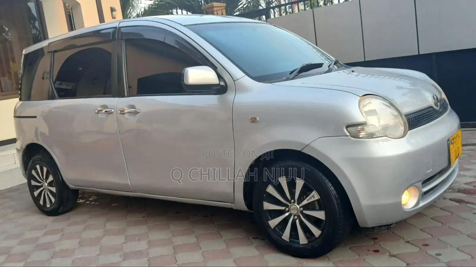 Toyota Sienta 2007 Silver