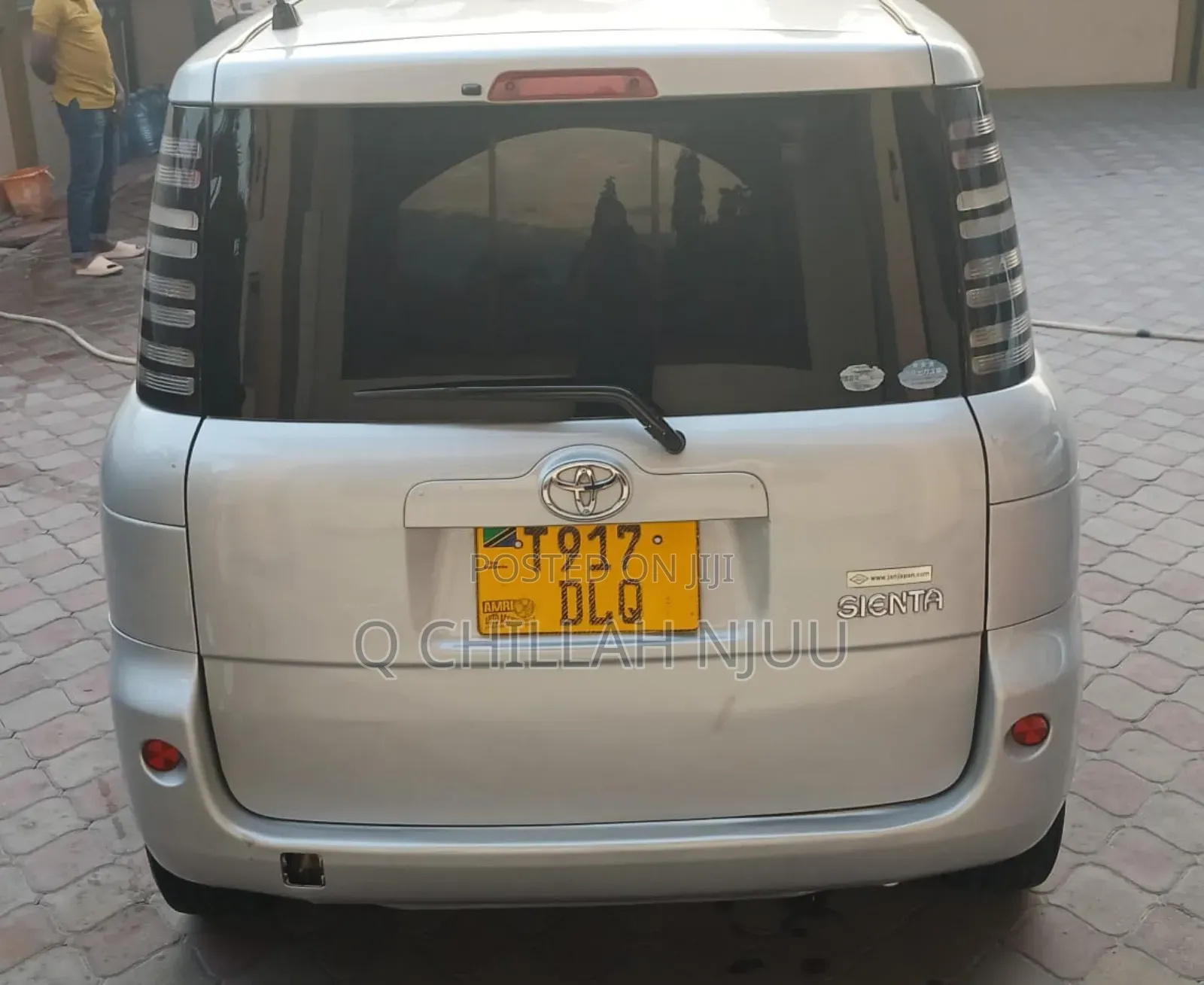 Toyota Sienta 2007 Silver