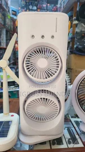 Mini Aircooler/Digital Fan With Diffuser
Plus Remote.