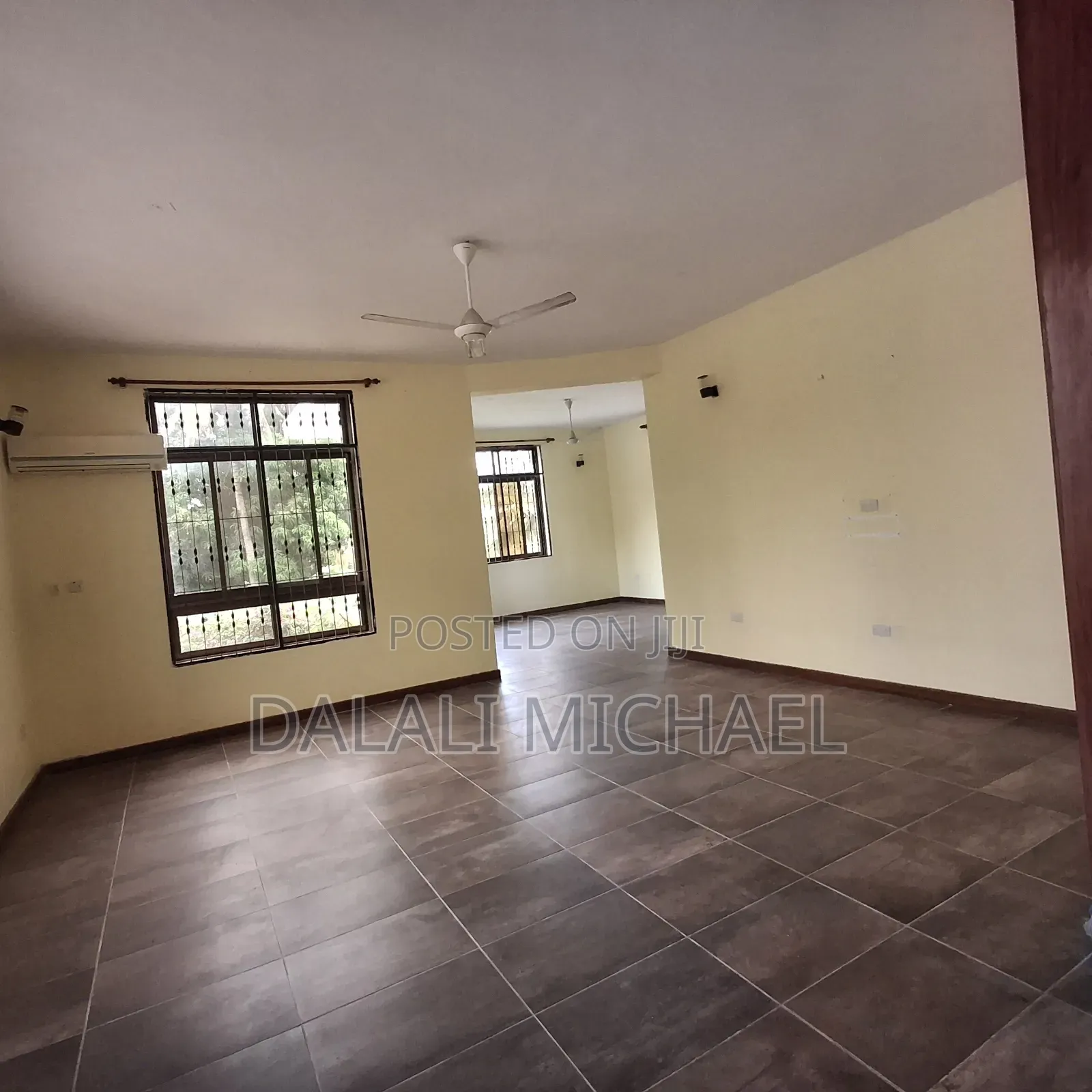 5bdrm Mansion in Kigamboni for sale