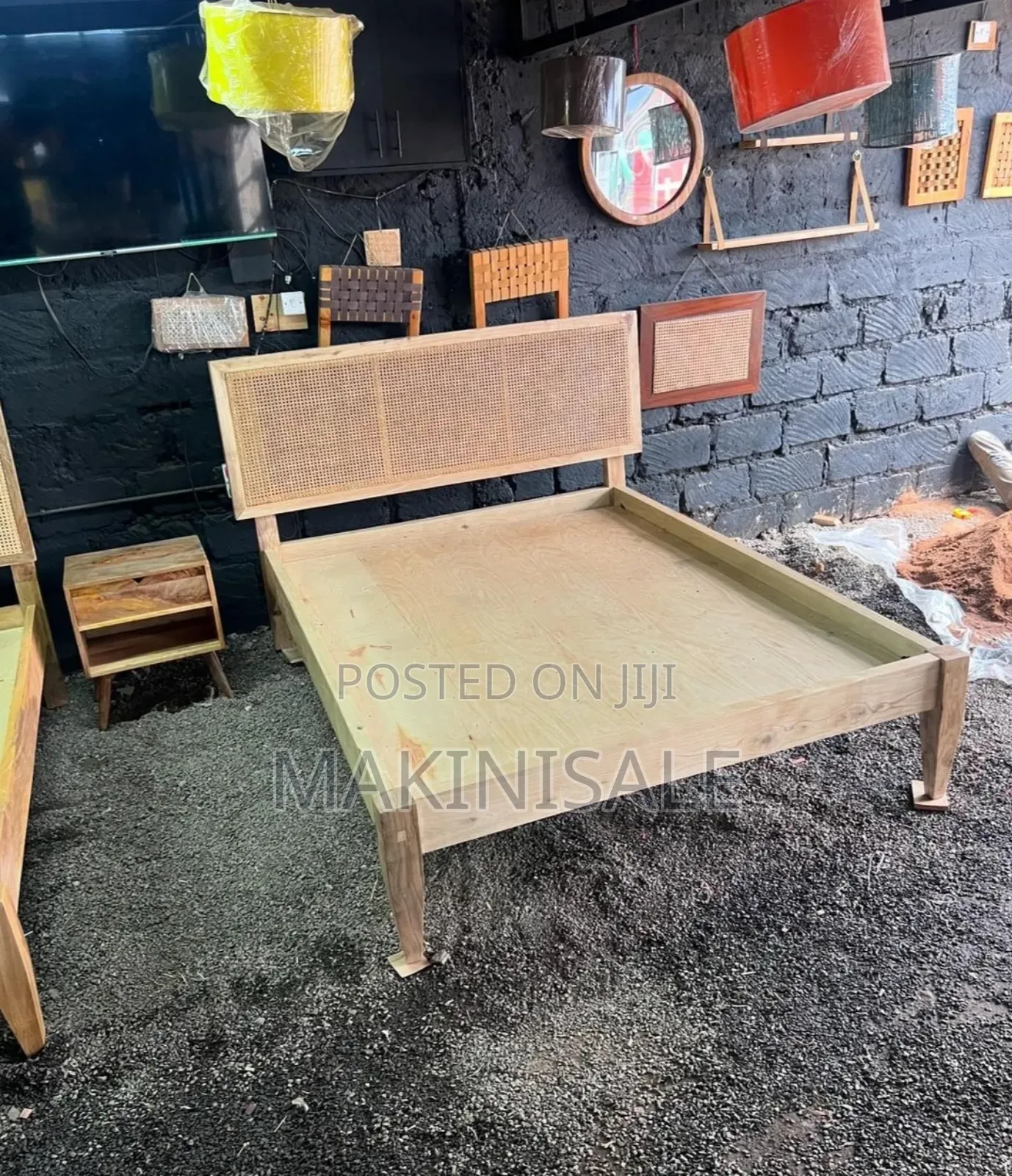 Kitanda Kizuri Sana Simple Na Bed Side 2 Mango Wood