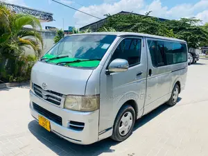 Toyota Quantum 2007 Silver
