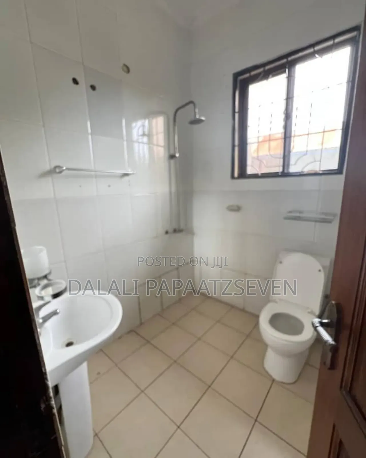 3bdrm Apartment in Dalalipapaatzseven, Kinondoni for rent