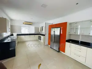 4bdrm Villa in Oysterbay, Kinondoni for rent