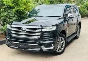Toyota Land Cruiser 2023 Black