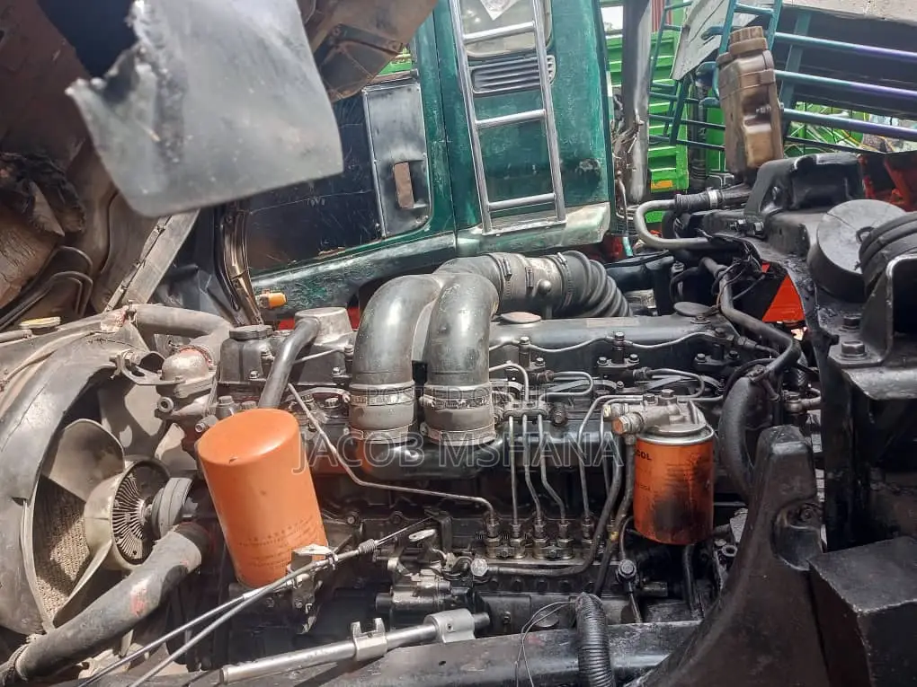 Fuso Tipa Engine 17