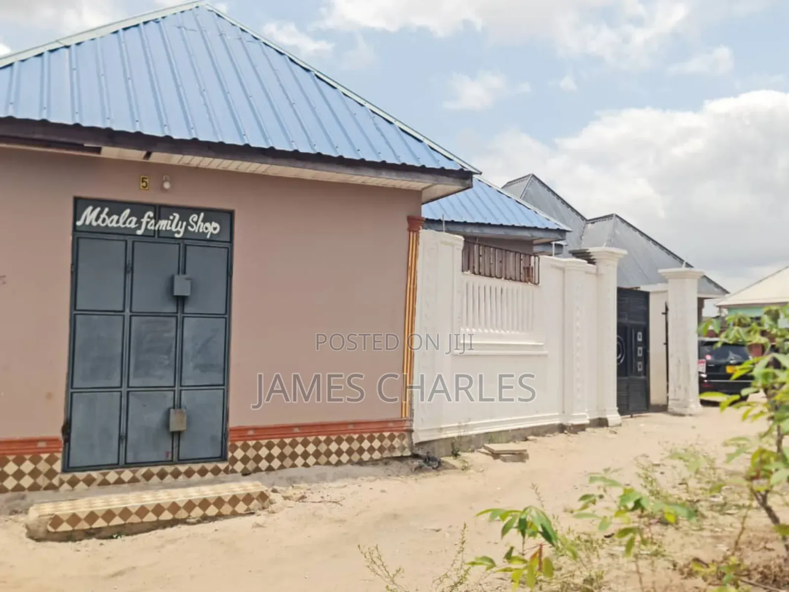 6bdrm House in Mbande Chamazi for sale