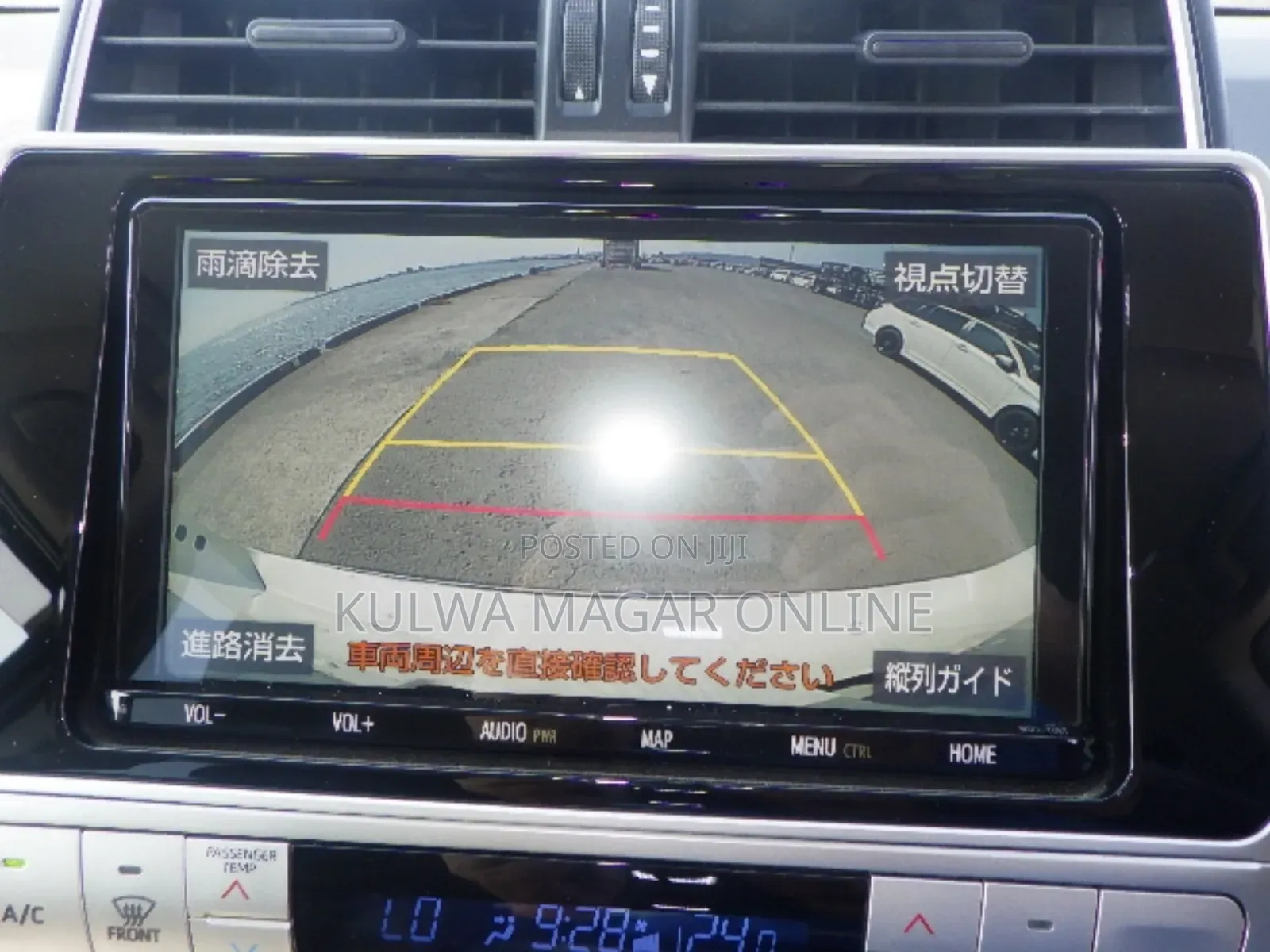 Toyota Land Cruiser 1999 White