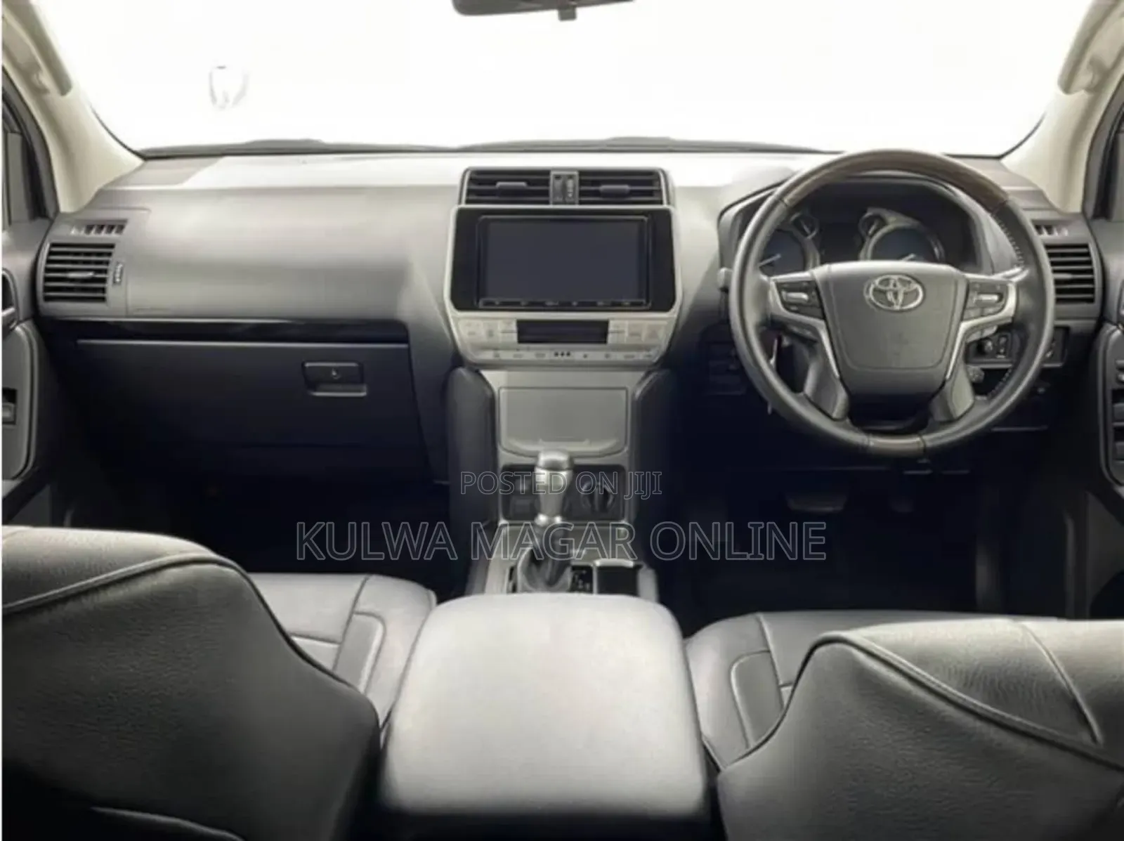 Toyota Land Cruiser 1999 White