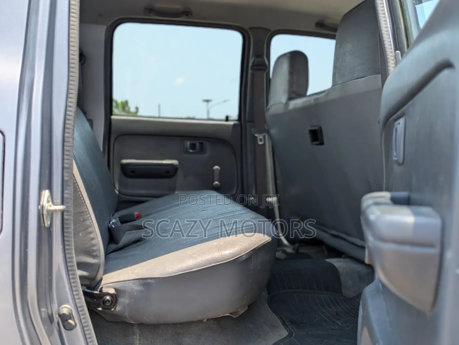 Toyota Hilux 1999 Gray
