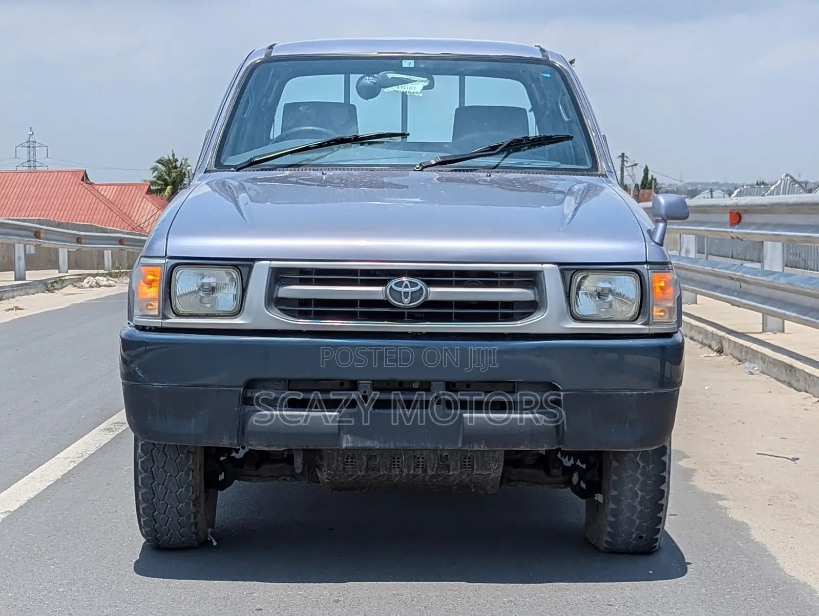 Toyota Hilux 1999 Gray