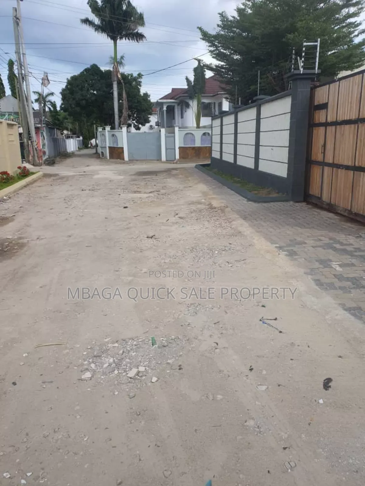 4bdrm House in Mikocheni for rent