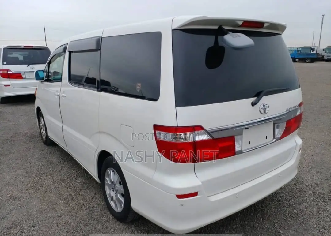 Toyota Alphard 2.4 Petrol FWD 2005 White