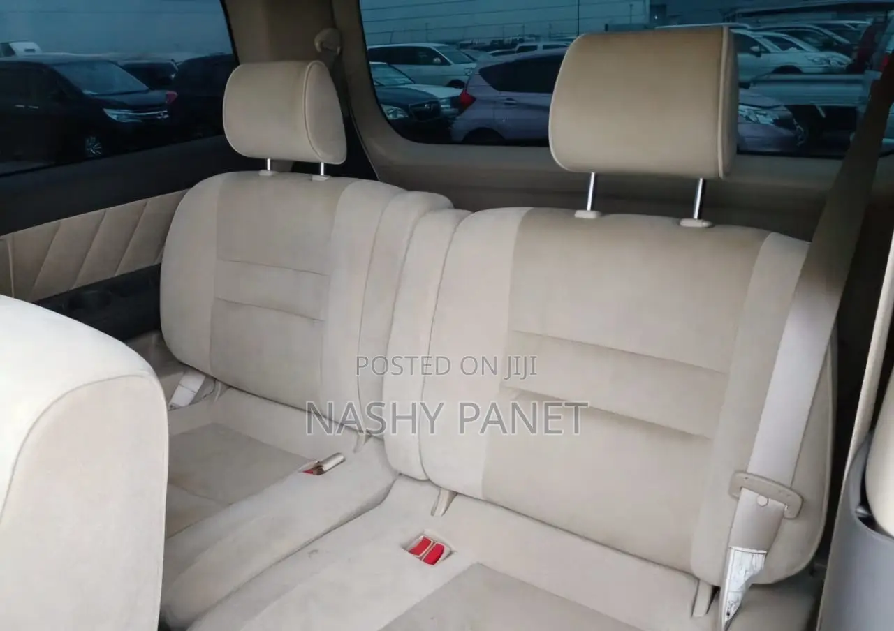 Toyota Alphard 2.4 Petrol FWD 2005 White