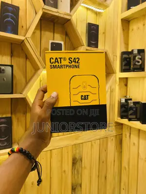New Cat S42 32 GB Black
