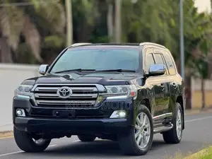 Toyota Land Cruiser 2010