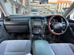 Toyota Crown Royale 2005 White
