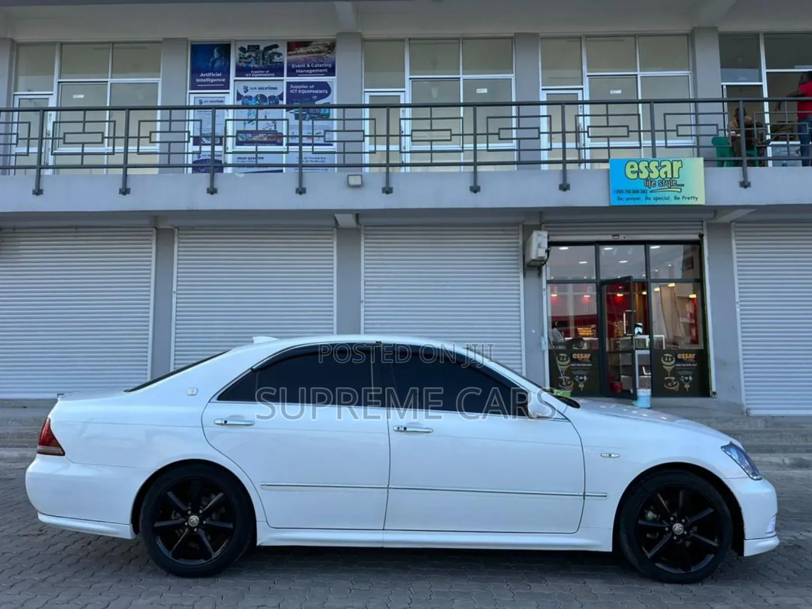 Toyota Crown Royale 2005 White