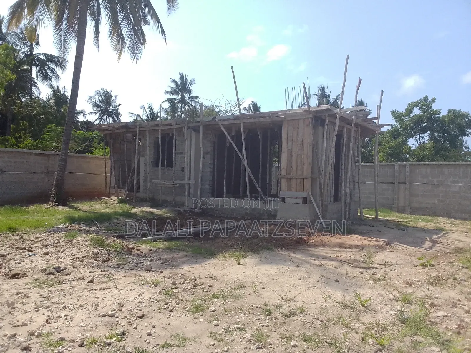 3bdrm House in Dalalipapaatzseven, Kinondoni for sale