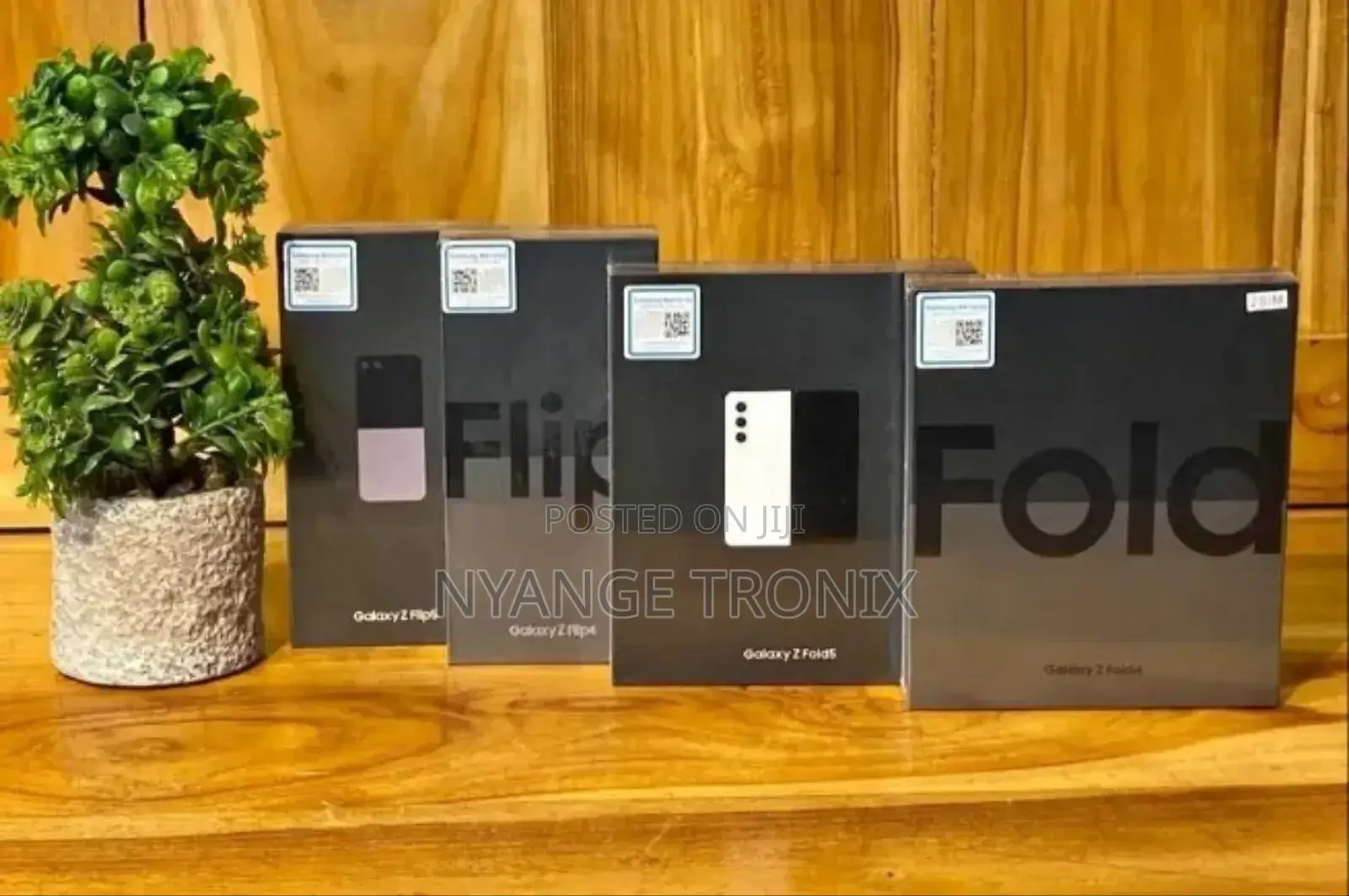 New Samsung Galaxy Z Fold4 256 GB Black